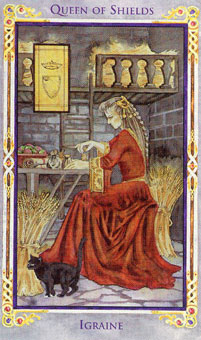 ɪ - Legend Arthurian Tarot - Ǯ - Queen Of Pentacles